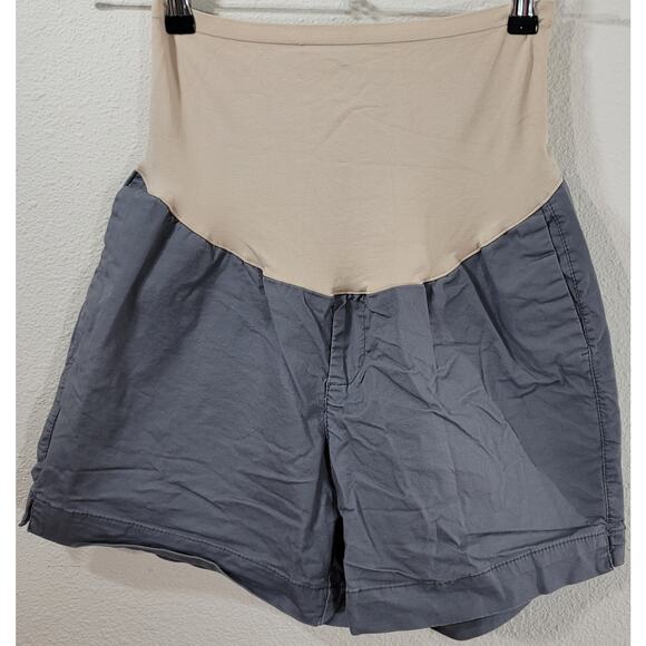 Old Navy Gray Maternity Shorts 8 Slashed Pockets Faux Back Pockets Lightweight - Picture 1 of 5